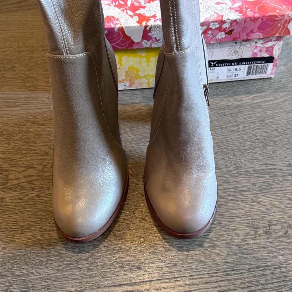 Chinese Laundry Gray Ankle Booties